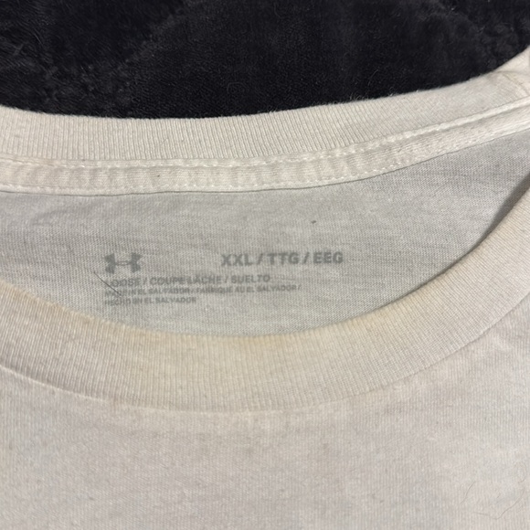 Under Armour, white freedom T-shirt size XXL. - Picture 4 of 5